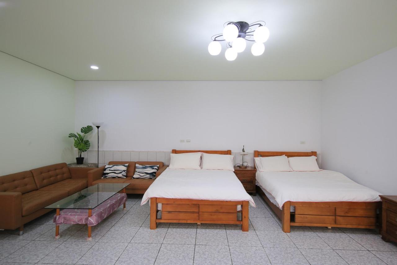 Bridgeside Homestay Pingtung Exterior photo